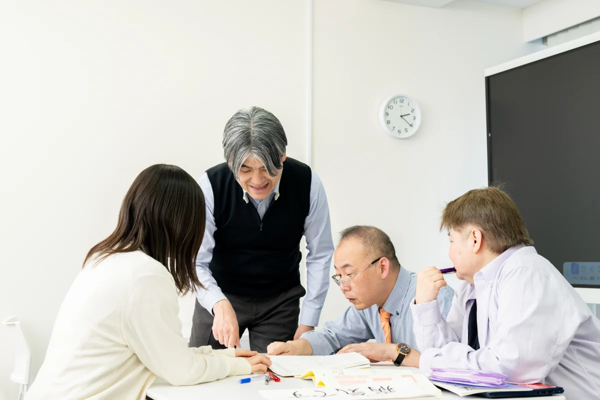 （専任）養成講座 講師の職場イメージ